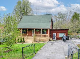 5841 Whisper Wood Rd, Knoxville, TN 37918