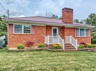 825 Cumberland St, Marion, VA 24354