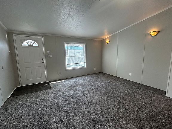 3rd image of 391 Hidden Lake Dr