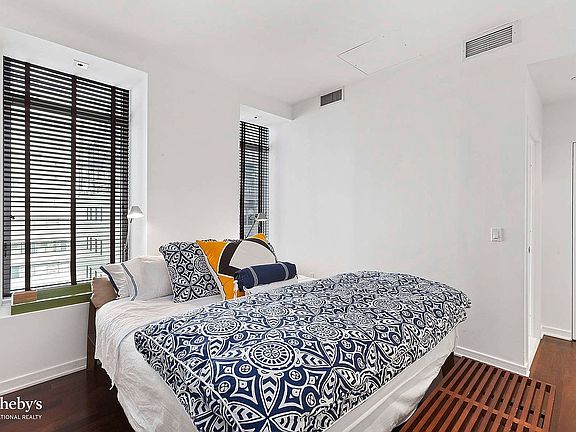 4th image of 207 E 57th St #9/10A
