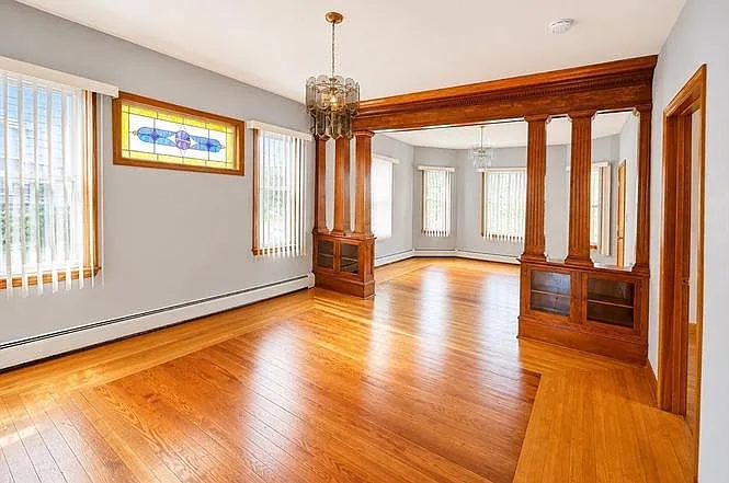 3 bed, 1400 sqft, $2,200 — Photo 3
