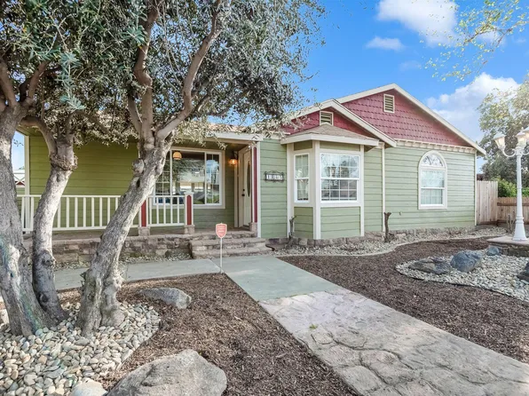 1085 E Academy Avenue, Tulare, CA 93274