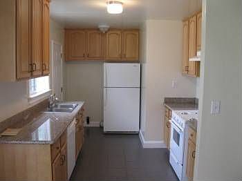 4th image of 1141 Klengel St