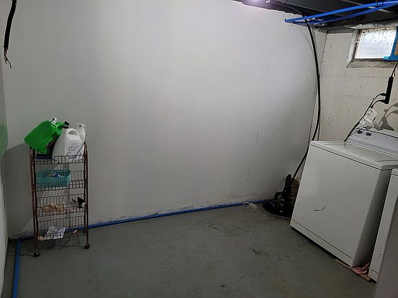 5th image of 3950 Alliance Rd