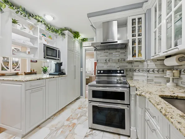 150-22 114th Road image 6 of 20