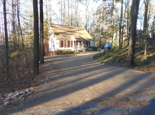 7930 Burrundie Dr, Richmond, VA 23225