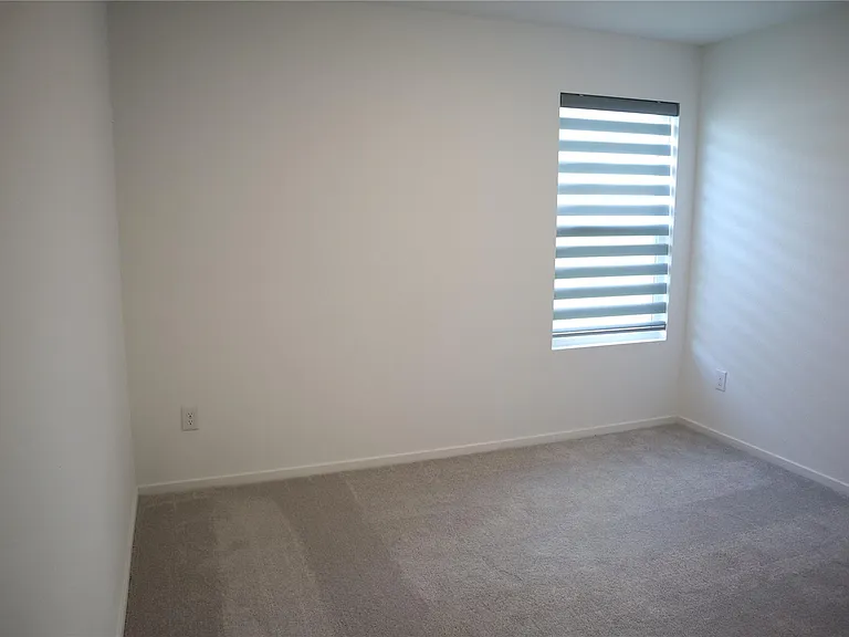 216 Lantana Ln — Photo 22