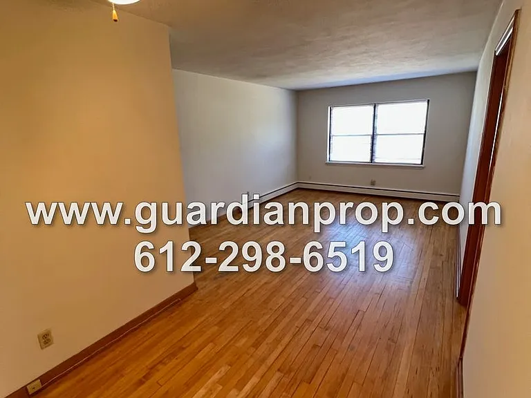 903 *CXL 7/31/26* St. Clair Ave — Photo 2