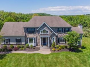 115 Hillside Rd, Chester, NJ 07930