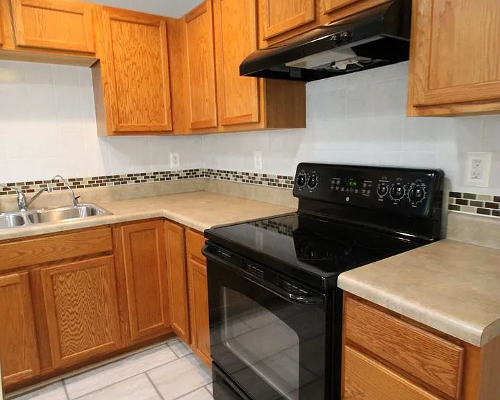 7309 Sun Dance Dr — Photo 16