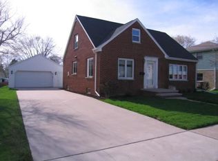 703 Arthur St, Little Chute, WI 54140