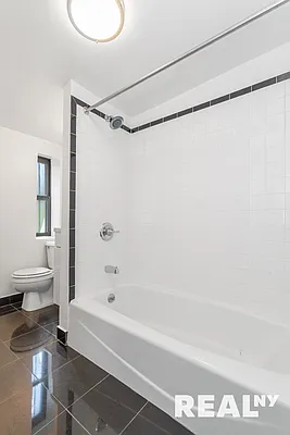 Rented by REAL New York | media 11