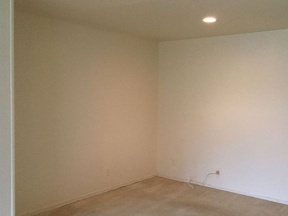 4th image of 160 Talbott St #20