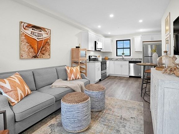 5th image of 7 Water St #5