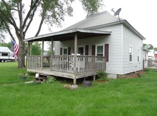 104 SW 2nd St, Montrose, MO 64770