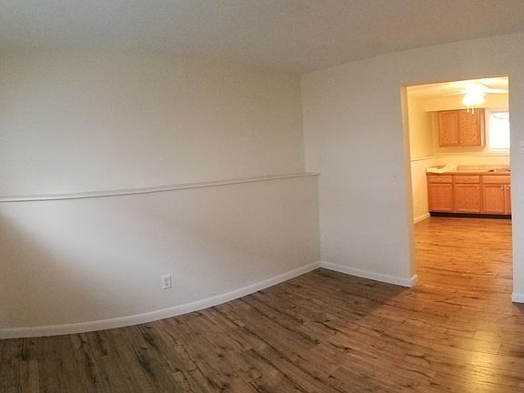 4th image of 1 Fairview Ave