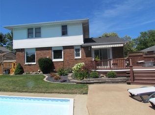 1097 McDougall Ct, Sarnia, ON N7V3X6