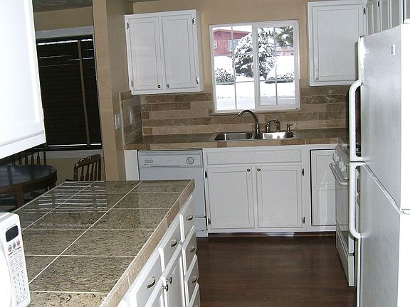 5th image of 5235 Woodcrest Dr