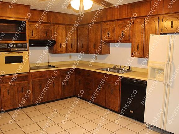2nd image of 1119 Kings Mountain Dr