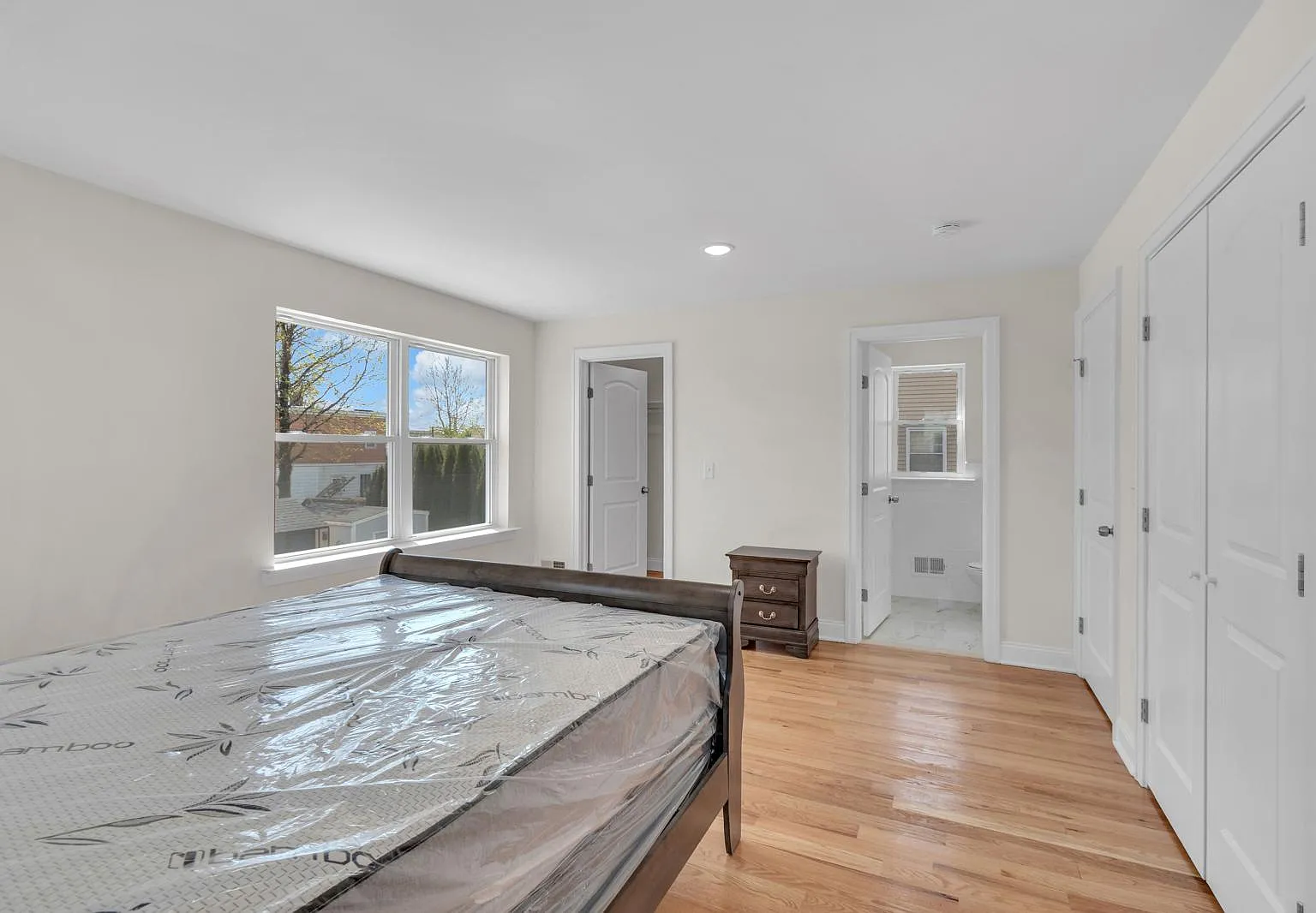 2 bed, $2,700 — Photo 4