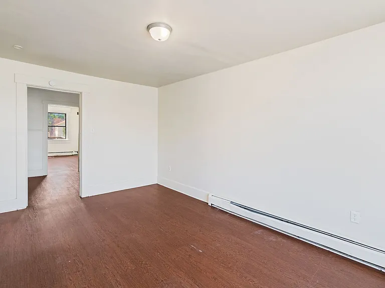 270 15th Street — Photo 13