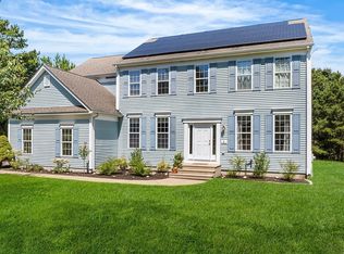 2 Gabriel Ln, Plymouth, MA 02360