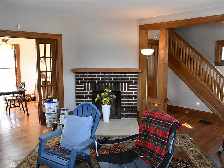 685 Pine St — Photo 4