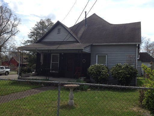 1st image of 2901 Bragg St