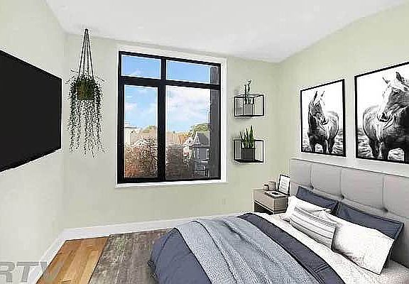 5th image of 235 Hawthorne St #3C