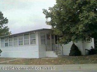 6 Boxwood Dr, Jackson, NJ 08527