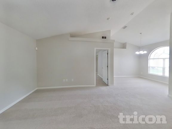 2nd image of 2750 Archer St