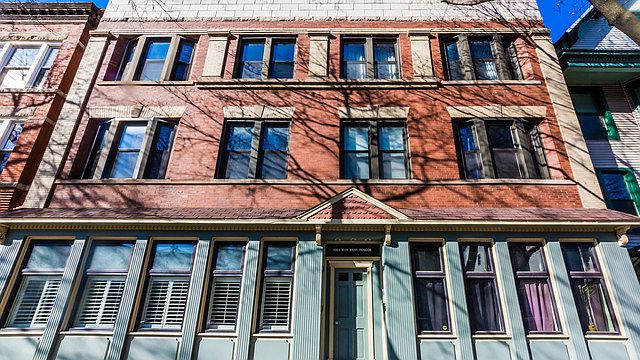 1st image of 1020 W Roscoe St #1E