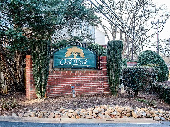2nd image of 55 Heritage Oak Way