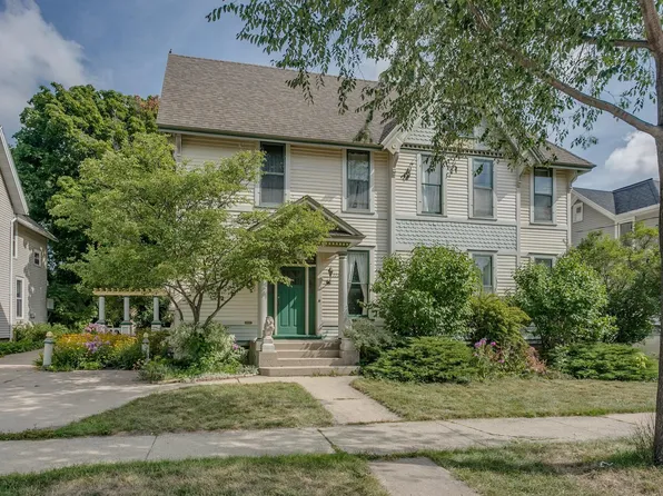222 E North St, Appleton, WI 54911