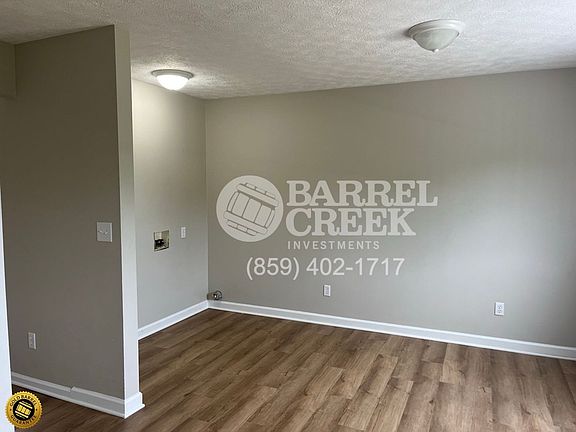 5th image of 121B Highland Ct #111-A