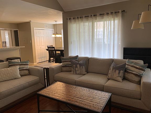 3rd image of 2300 Old Spanish Trl APT 1017