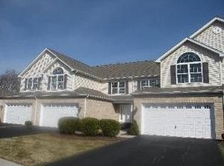 260 Geraldine Ct, Somonauk, IL 60552
