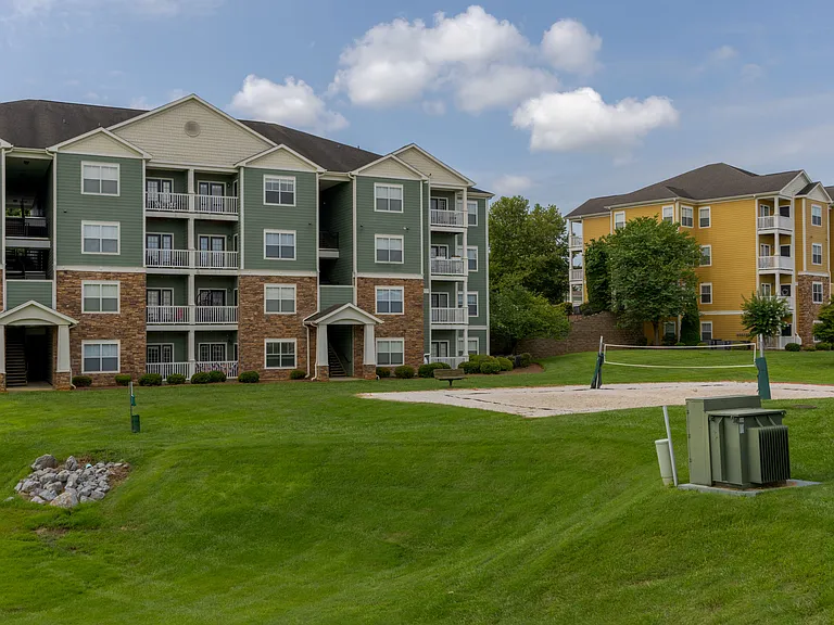 Knob Creek Apartments — Photo 20
