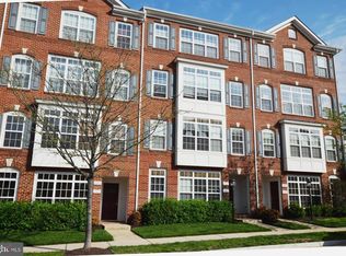 19267 Winmeade Dr, Leesburg, VA 20176