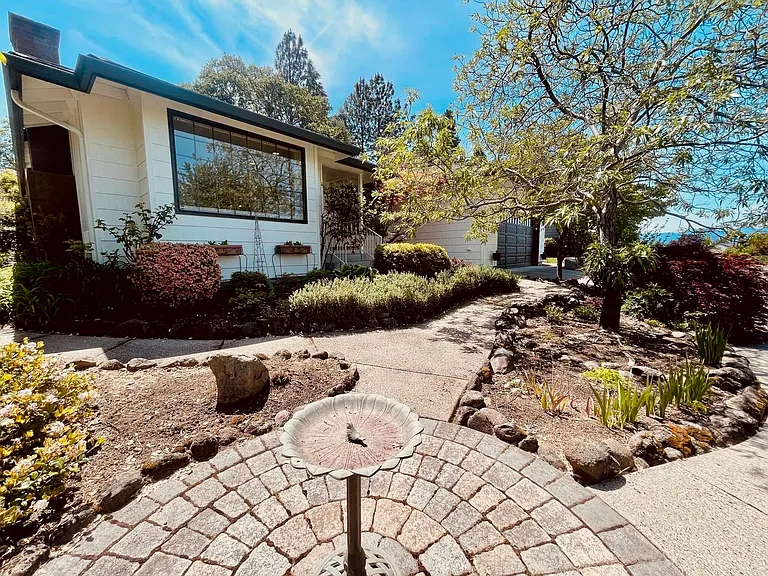 2446 Heritage Way — Photo 59