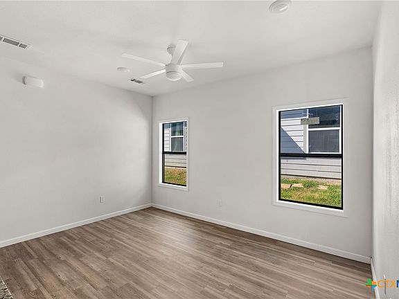 5th image of 814 S 22nd St