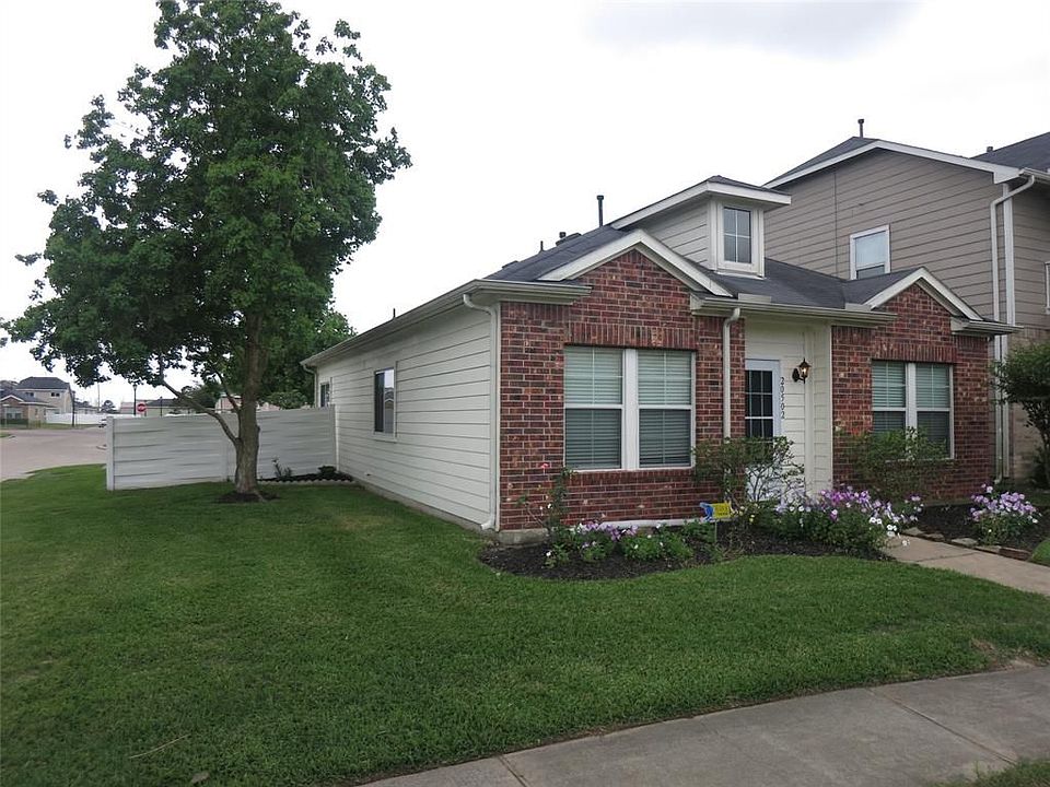 1st image of 20502 Providence Point Dr