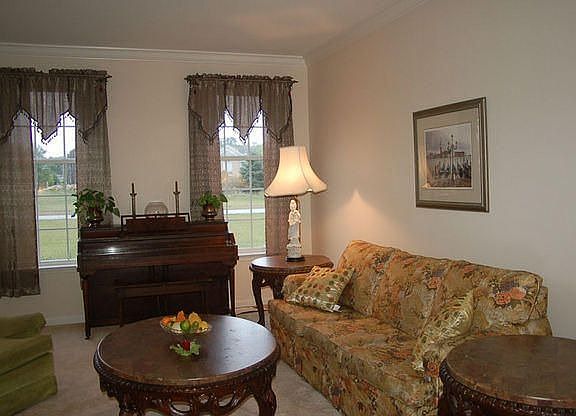 2nd image of 1201 Stonegates Turn
