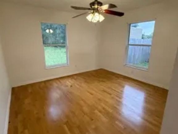 5th image of 5295 NW 55th Pl