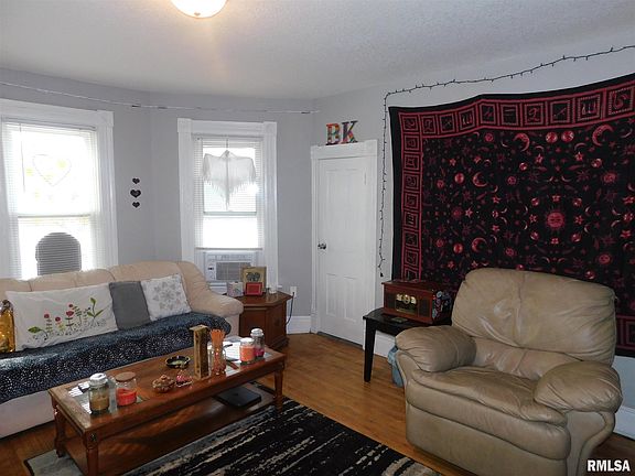 4th image of 4327 7th Ave