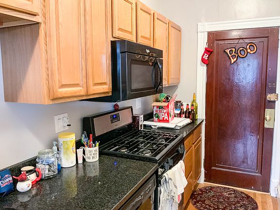 2nd image of 27 Lanark Rd APT 6