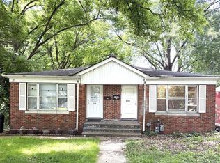 314 W H St, Belleville, IL 62226