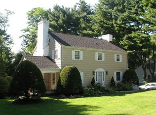 4 Topland Rd, Hartsdale, NY 10530