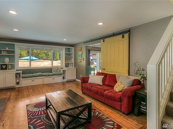 4th image of 24934 Lake Wilderness Country Club Dr SE #C