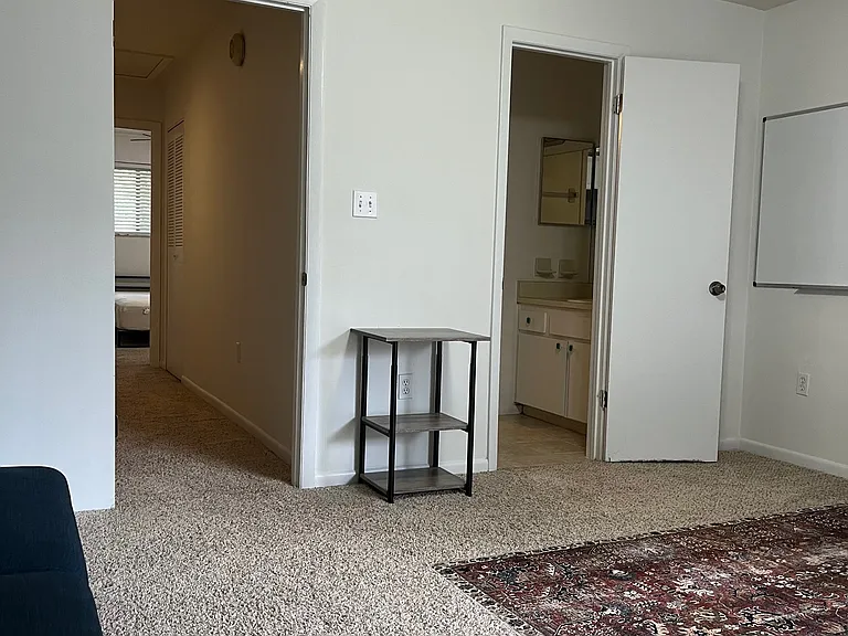 1432 SW 25th Pl — Photo 16